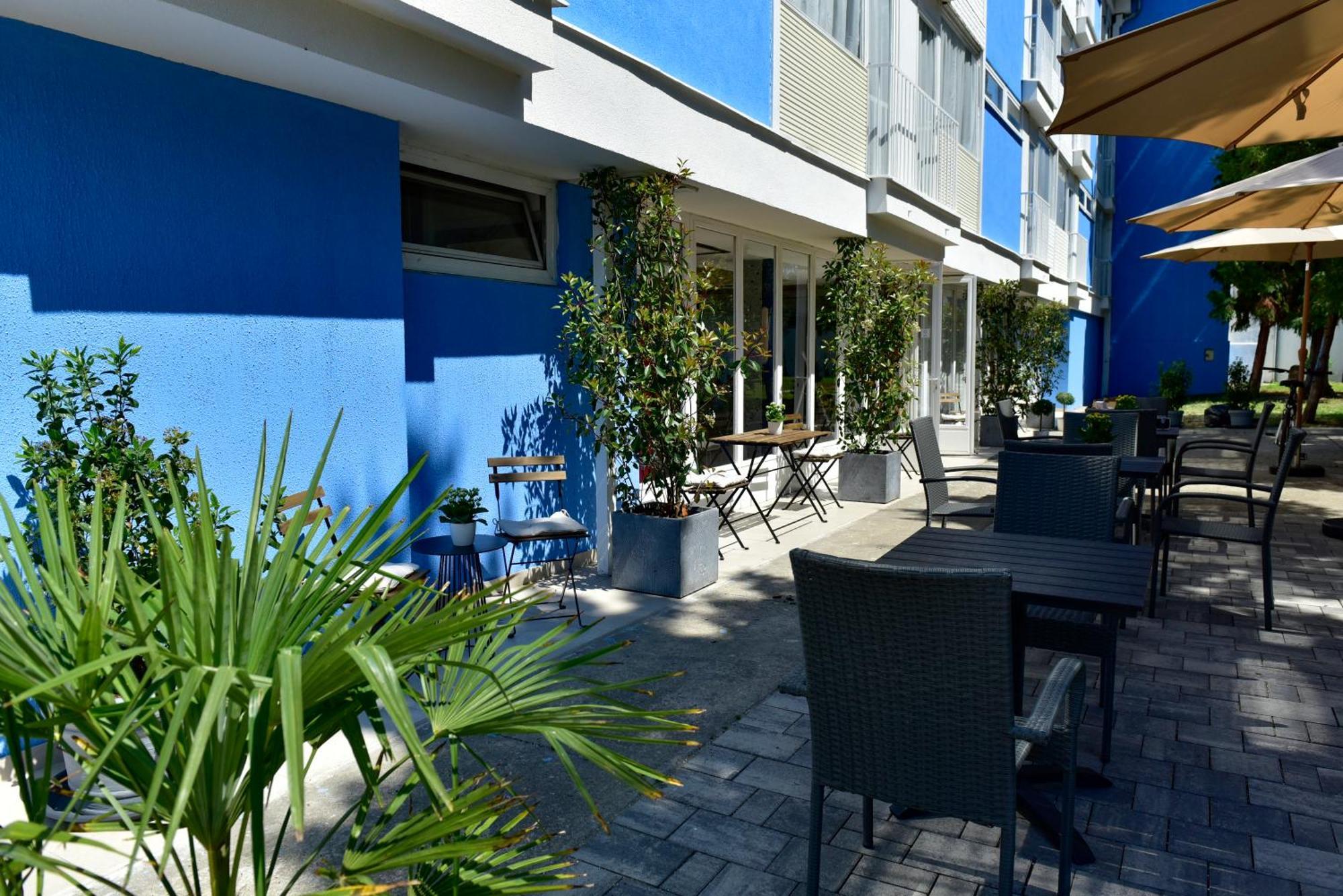 Zama Hotel Zamárdi Exteriör bild