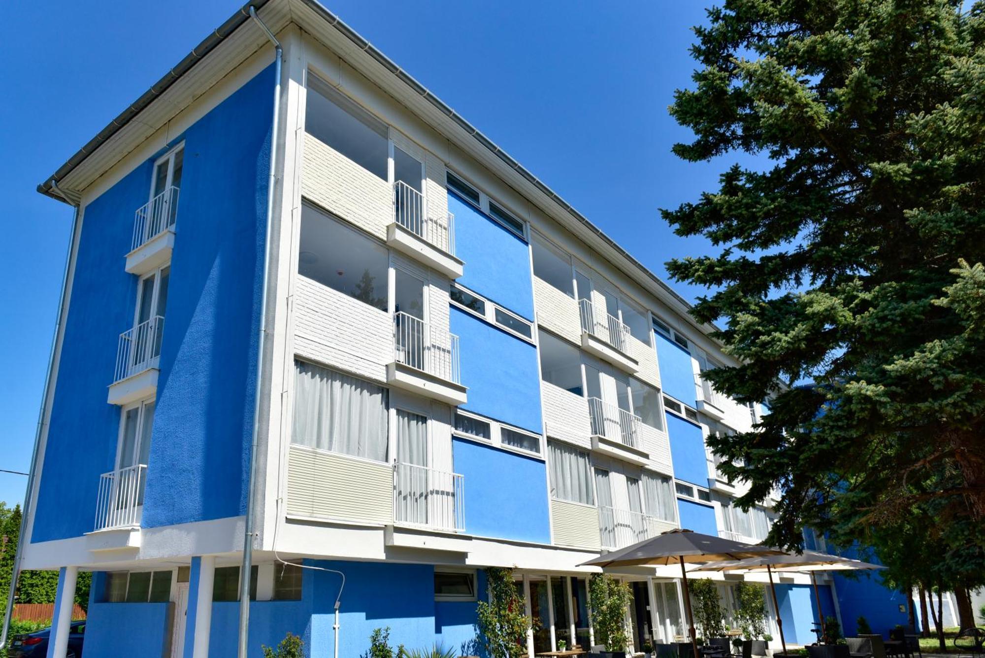 Zama Hotel Zamárdi Exteriör bild