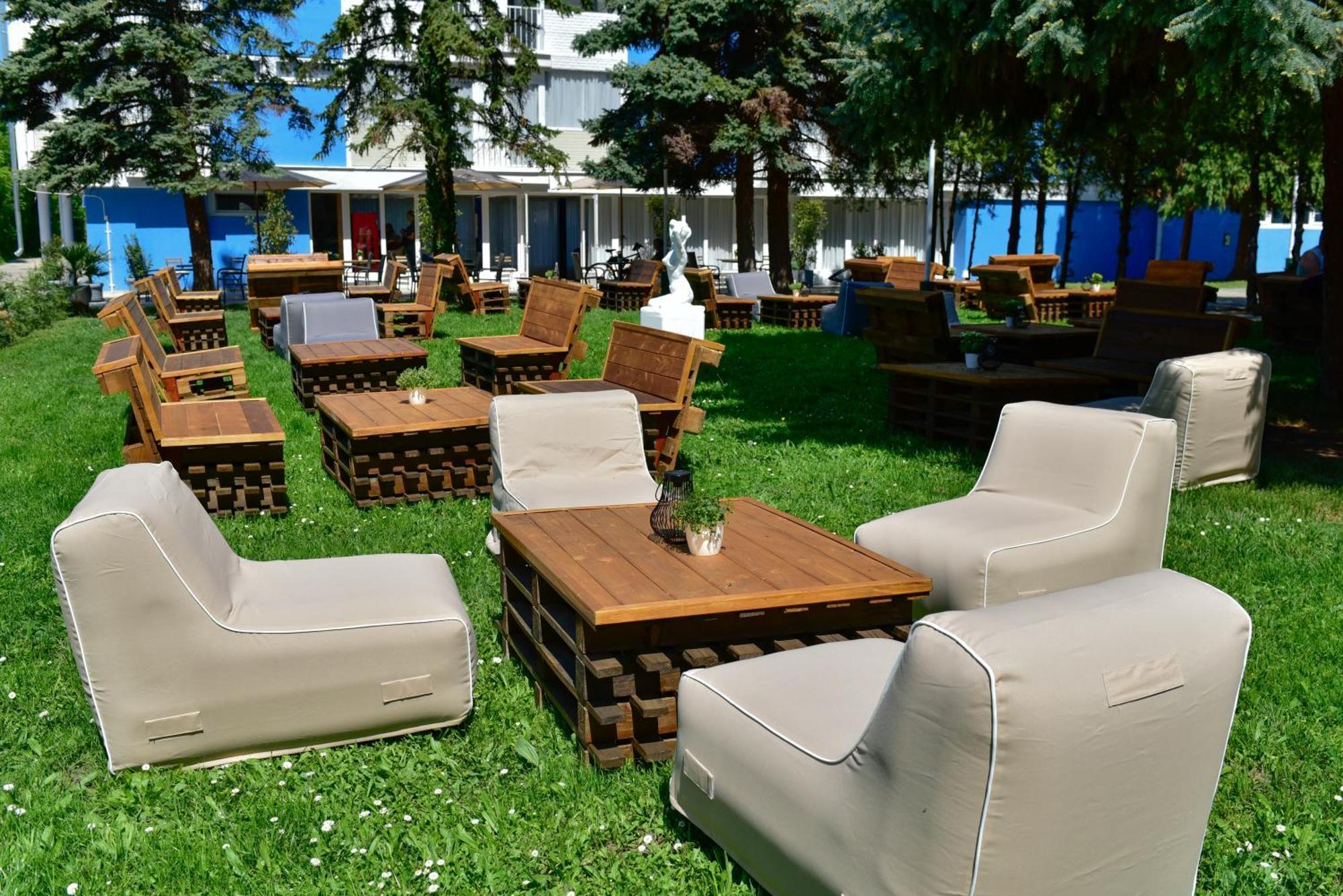 Zama Hotel Zamárdi Exteriör bild